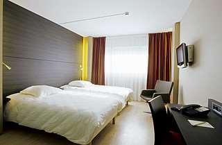 Oceania Hotel 4*