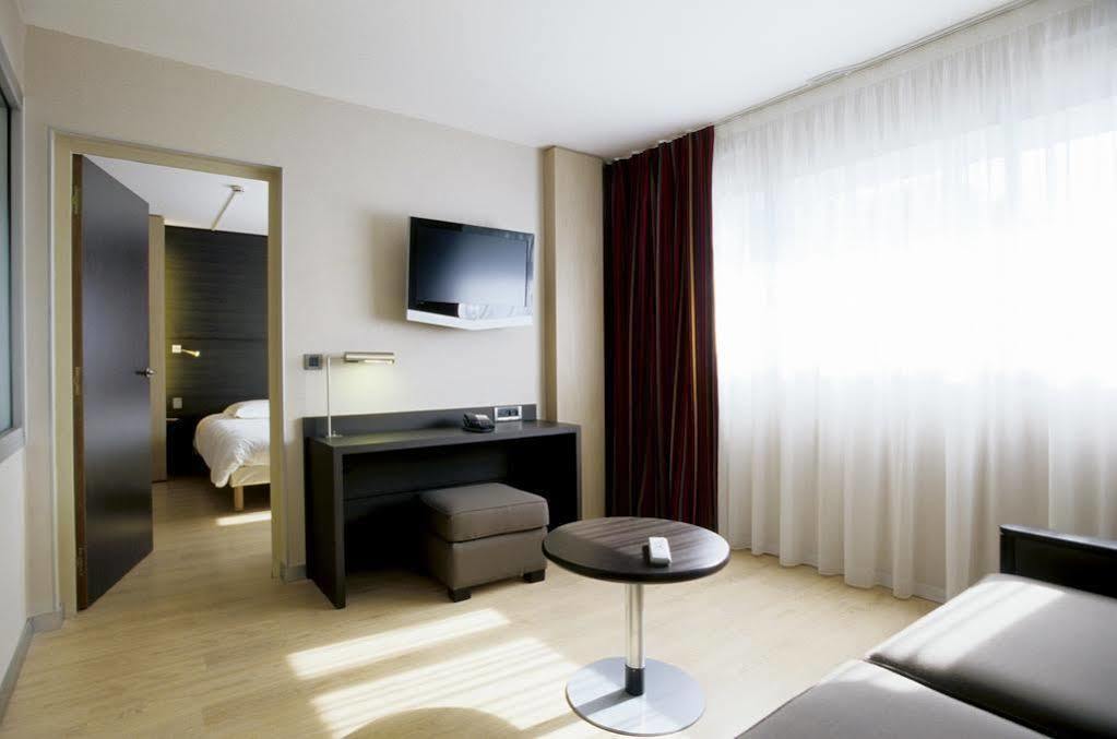 Oceania Hotel