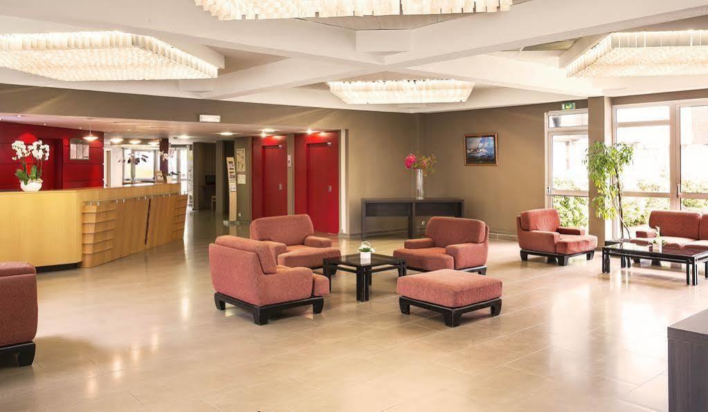 Oceania Hotel