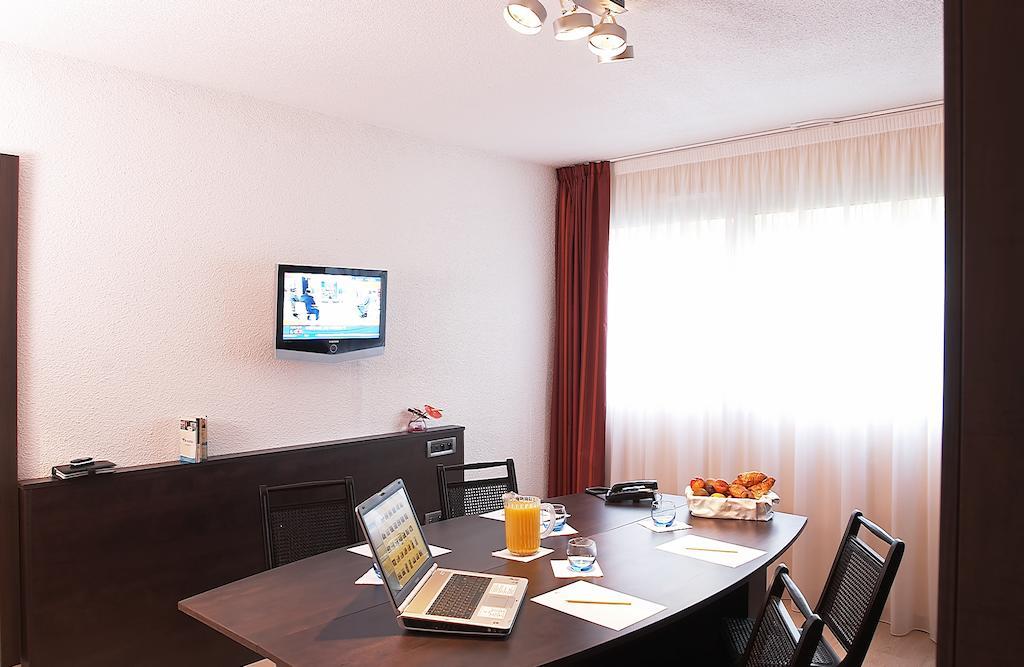 Oceania Hotel 4*